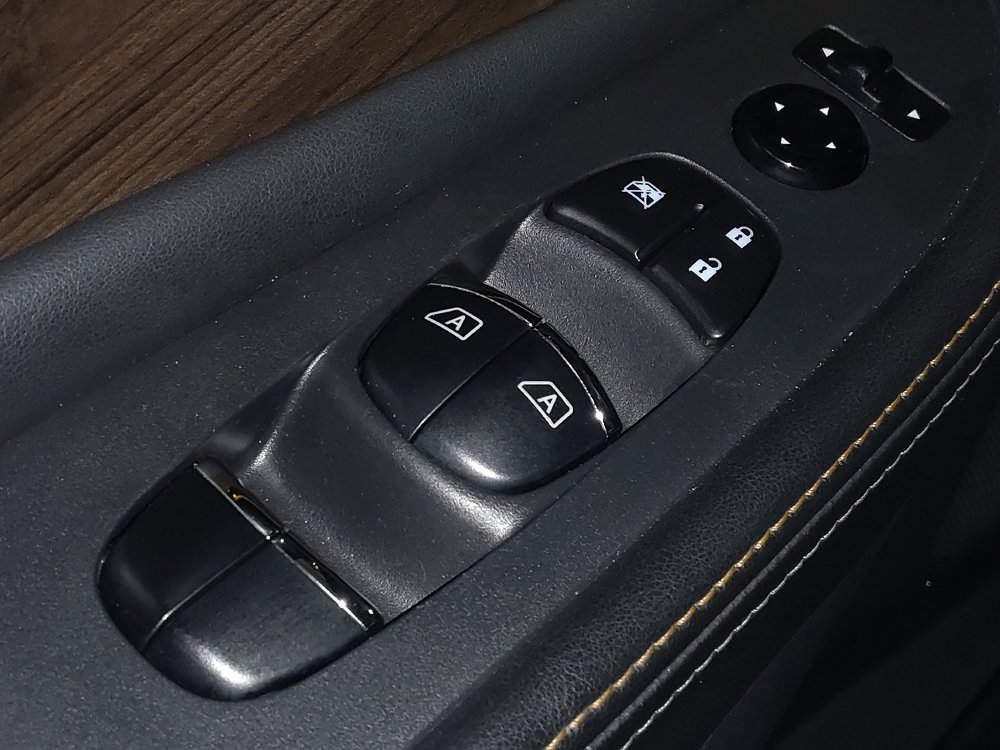 Used 2021 Nissan Murano Platinum w/ Cargo Package image 27