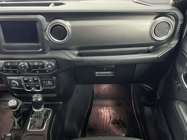 Used 2018 Jeep Wrangler Unlimited Sahara w/ LED Lighting Group image 18