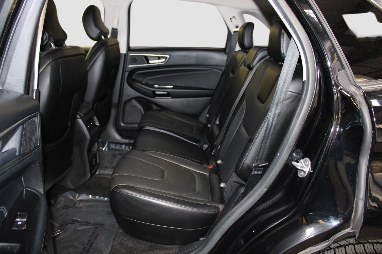 Used 2017 Ford Edge Titanium image 35