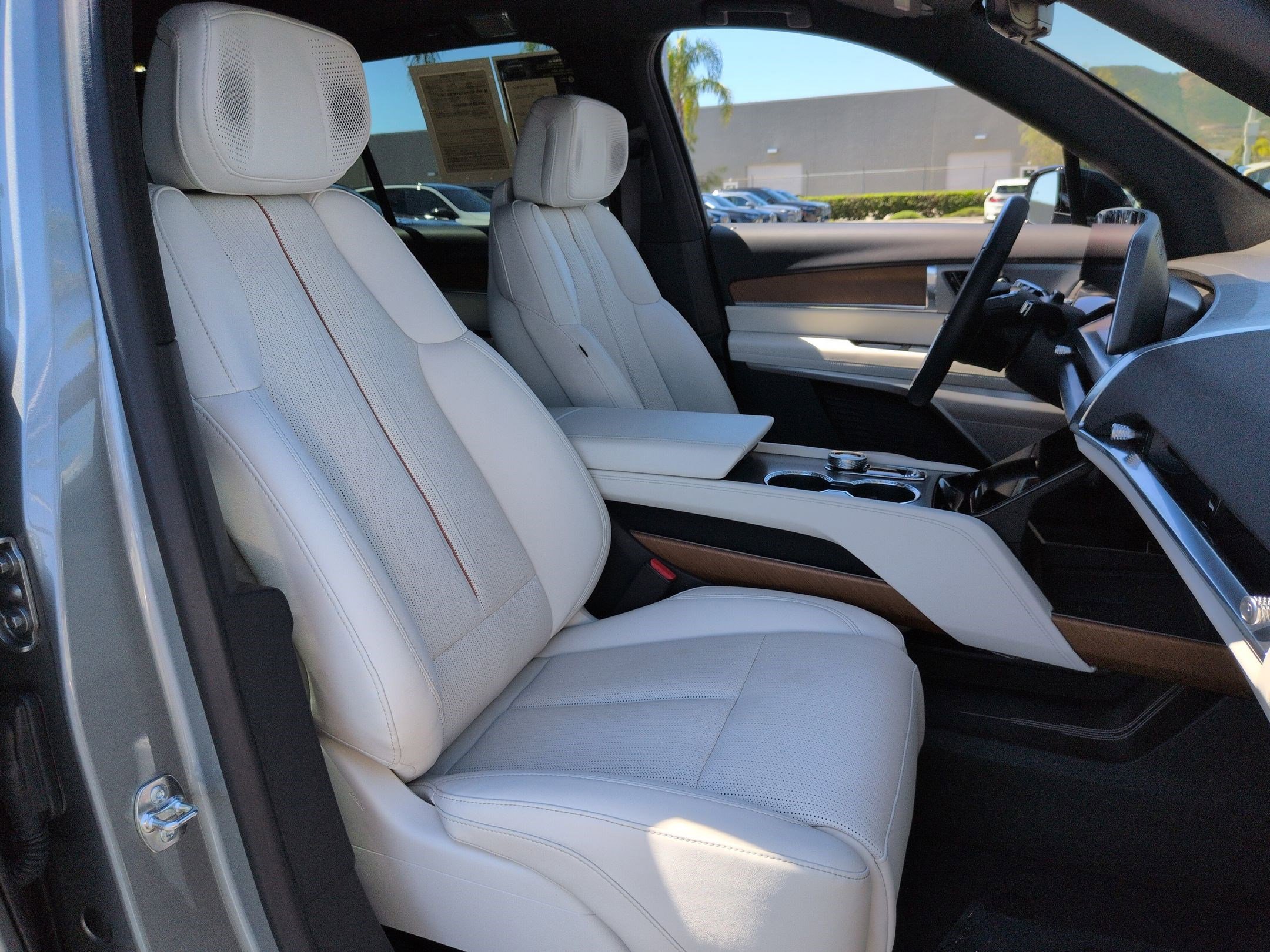 Used 2026 Cadillac Vistiq Sport AWD/4WD image 34