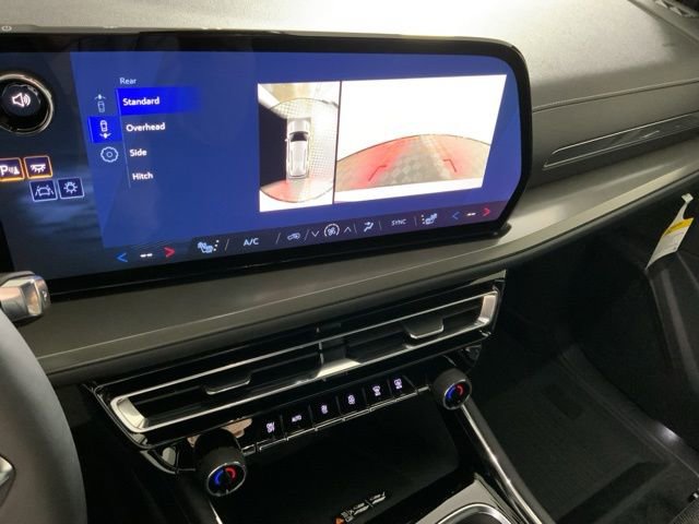 New 2026 Chevrolet Traverse LT w/ Driver Confidence Package image 22