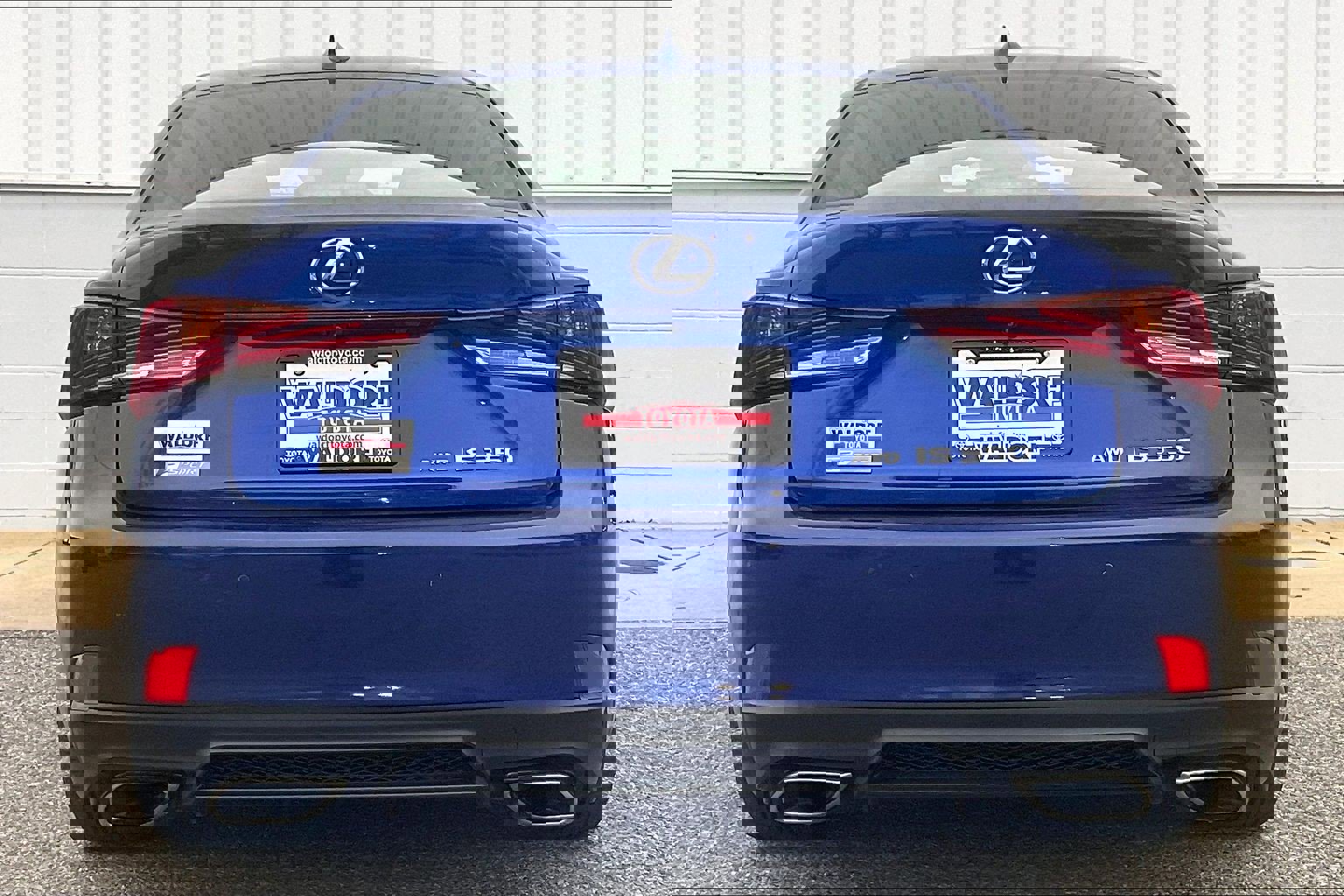 Used 2020 Lexus IS 350 F Sport w/ F Sport Package image 5