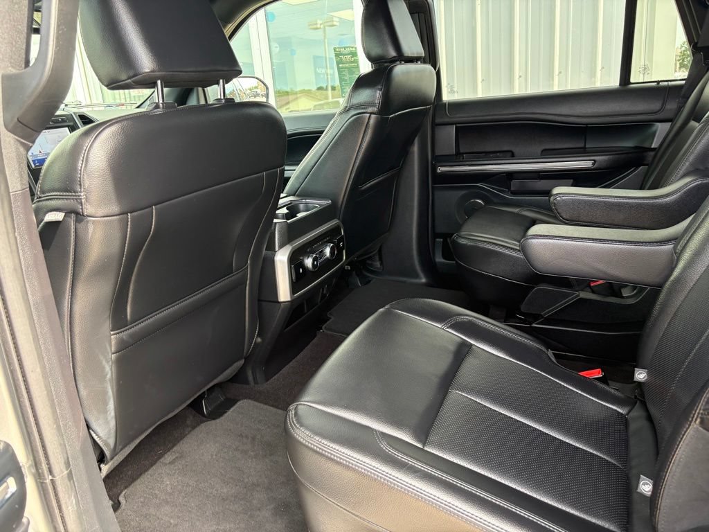 Used 2021 Ford Expedition XLT AWD/4WD image 11