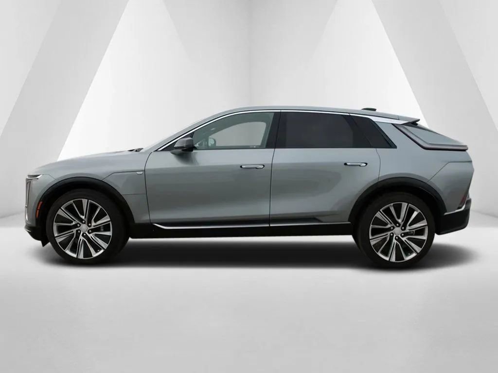 Used 2024 Cadillac Lyriq Luxury w/ Nappa Leather Package image 7