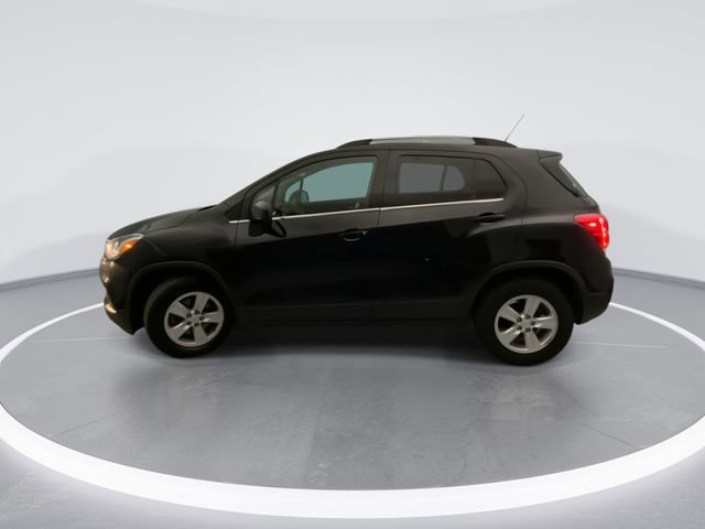 Used 2020 Chevrolet Trax LT FWD image 3