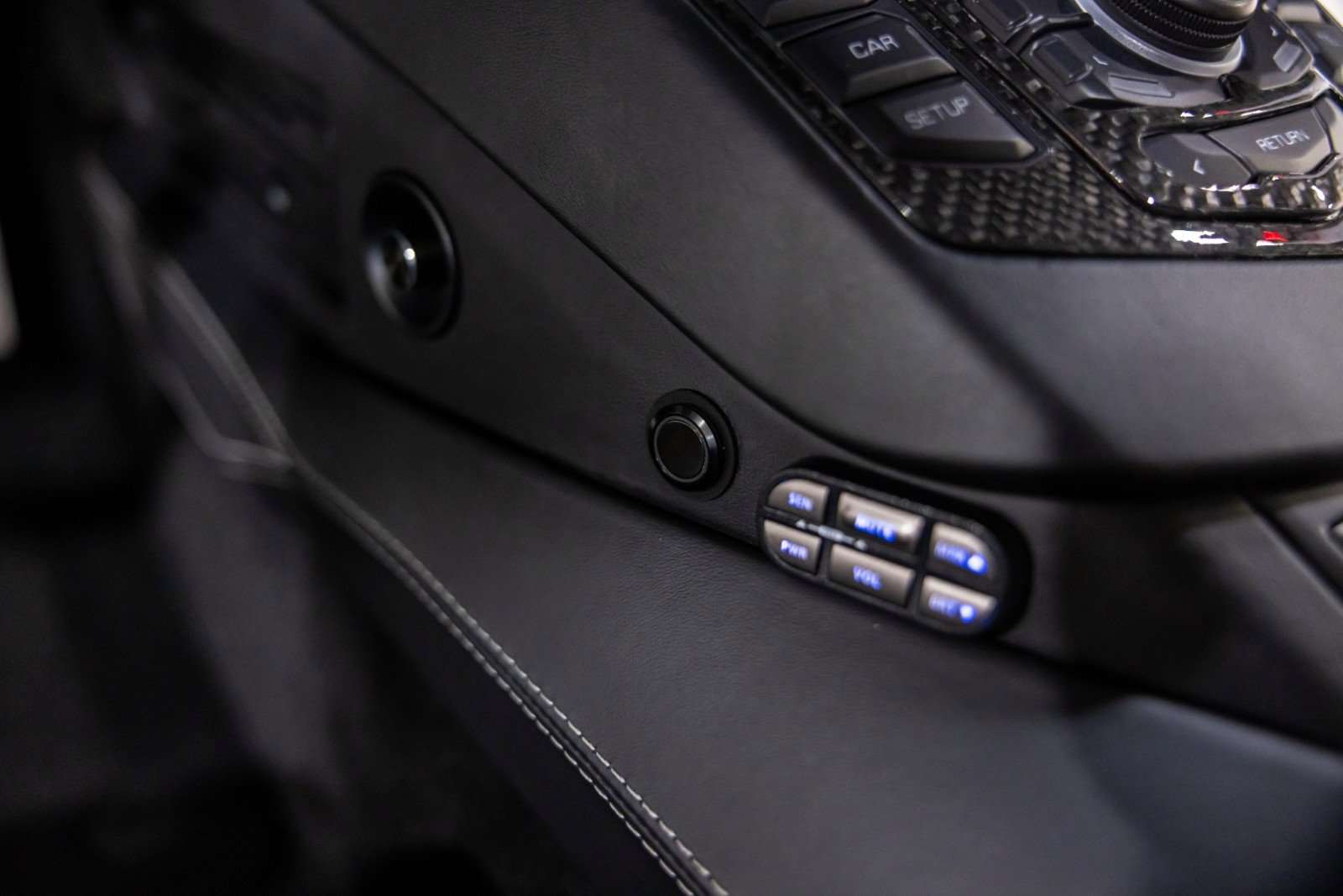 Used 2019 Lamborghini Aventador S image 63