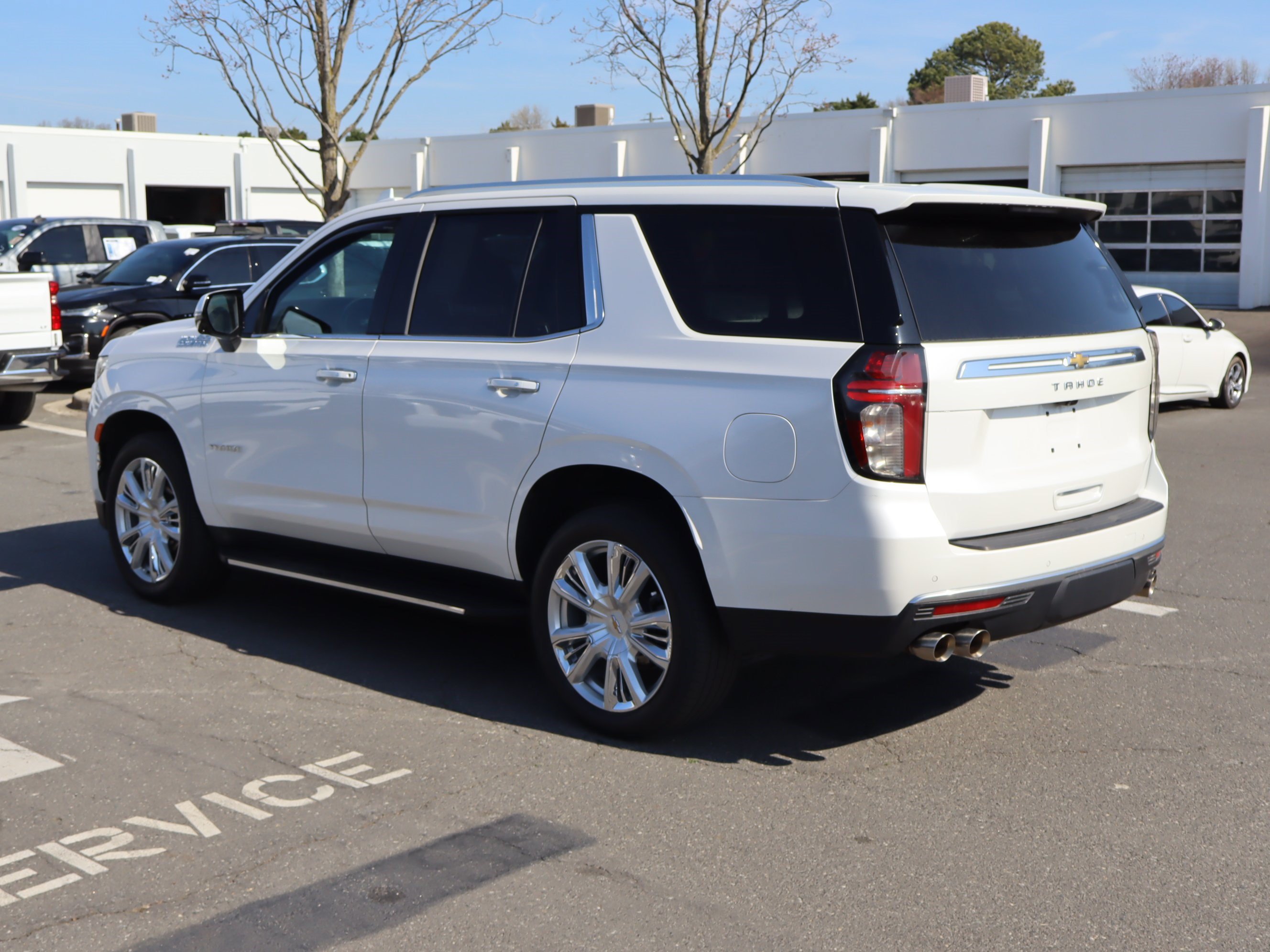 Used 2022 Chevrolet Tahoe High Country AWD/4WD image 8
