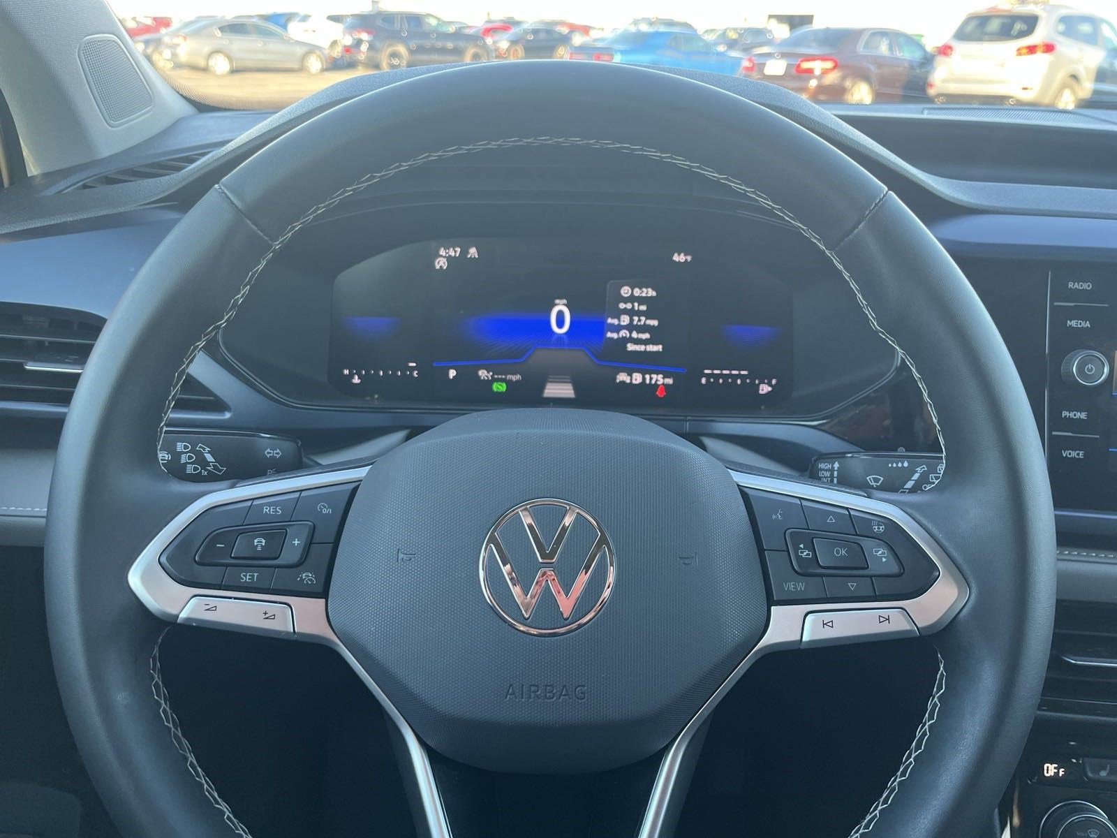 Used 2024 Volkswagen Taos SE image 10