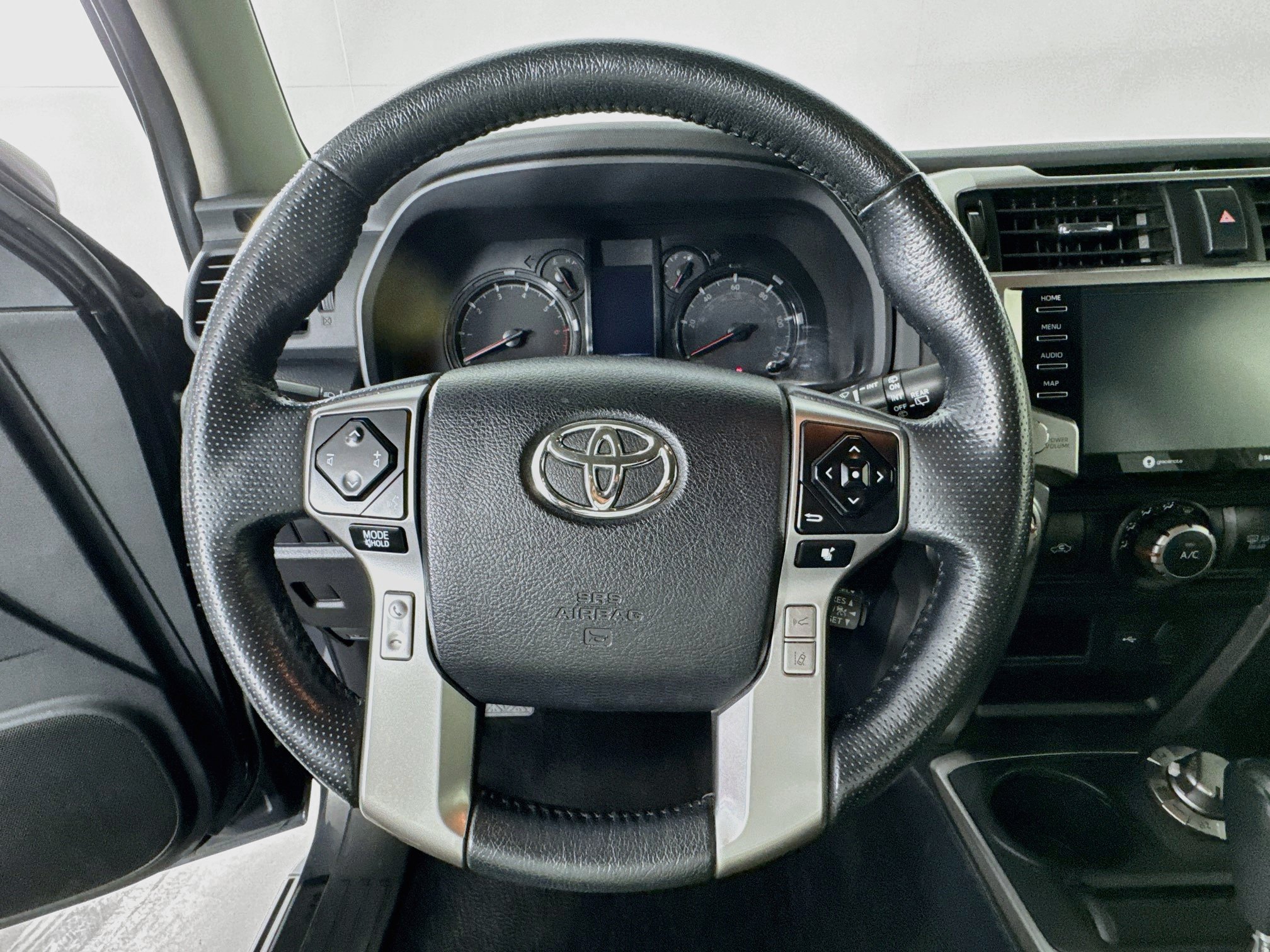 Certified 2024 Toyota 4Runner SR5 Premium AWD/4WD image 11