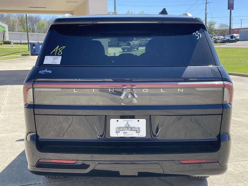 New 2026 Lincoln Navigator L Black Label image 4