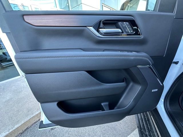 New 2026 GMC Yukon XL Denali w/ Sun & Power Step Package AWD/4WD image 13