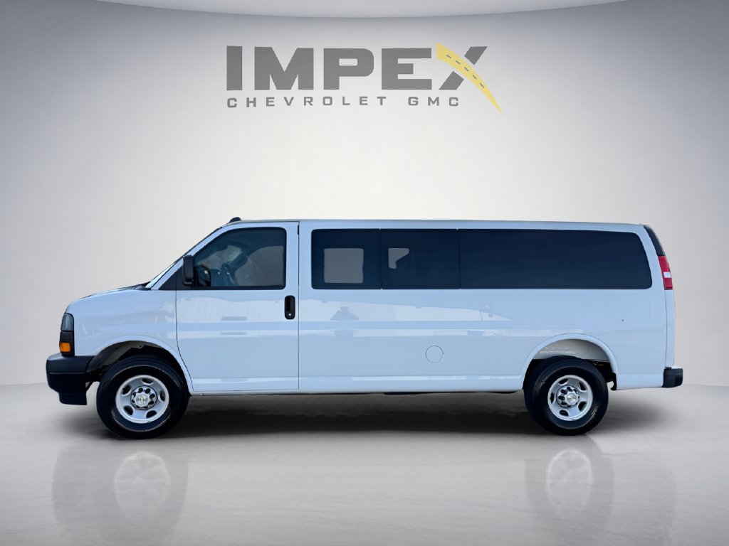 Used 2021 Chevrolet Express 2500 w/ Driver Convenience Package RWD image 2