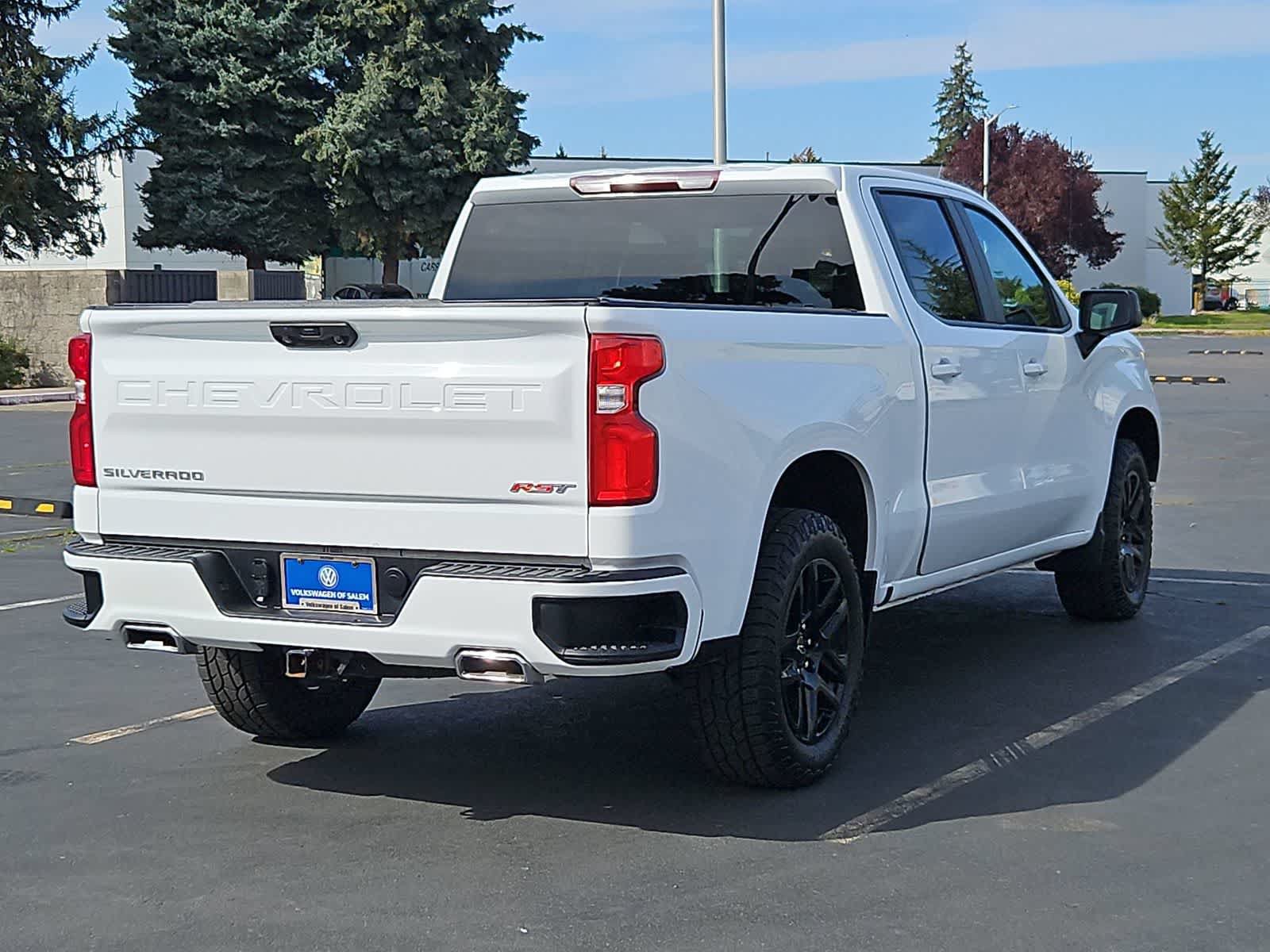 Used 2022 Chevrolet Silverado 1500 RST AWD/4WD image 5