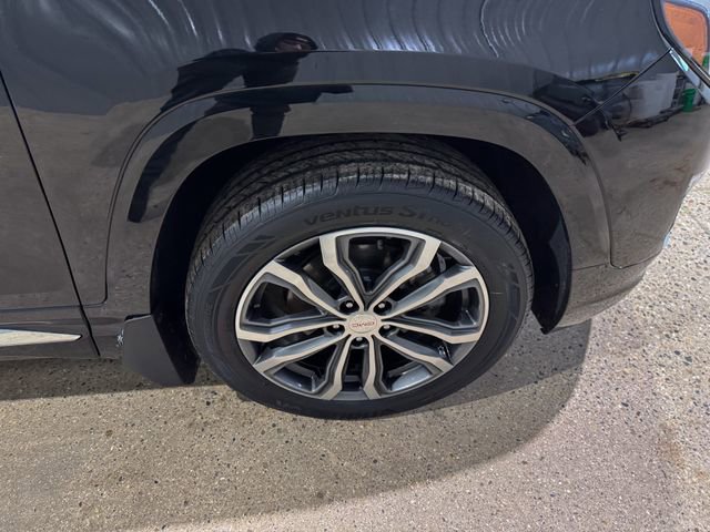 Used 2020 GMC Terrain Denali w/ GMC Pro Grade Package image 32