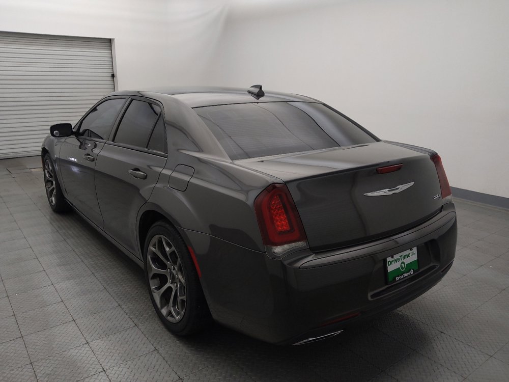 Used 2018 Chrysler 300 S image 5