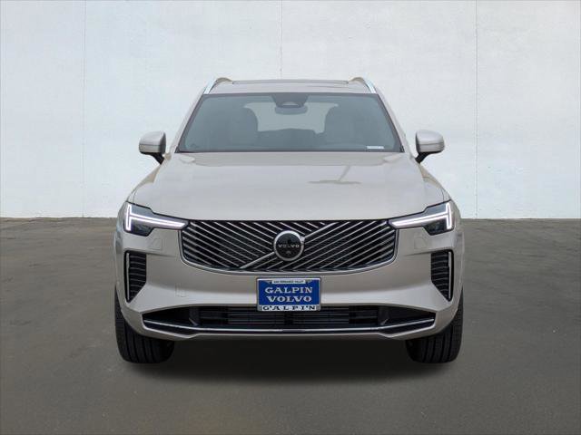 New 2026 Volvo XC90 T8 Plus w/ Protection Package Premier image 4