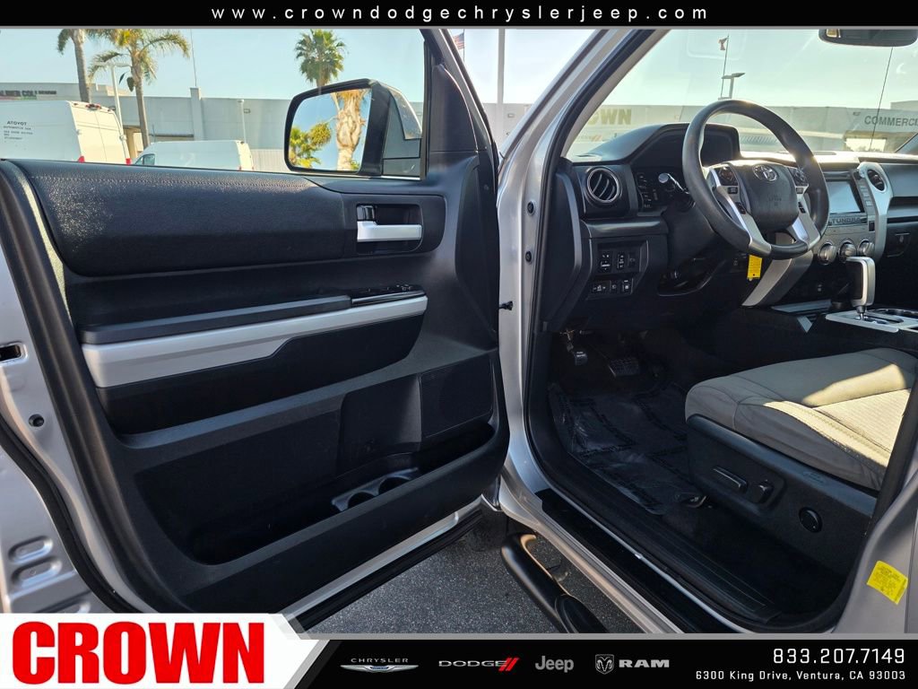 Used 2018 Toyota Tundra SR5 w/ SR5 Upgrade Package image 23