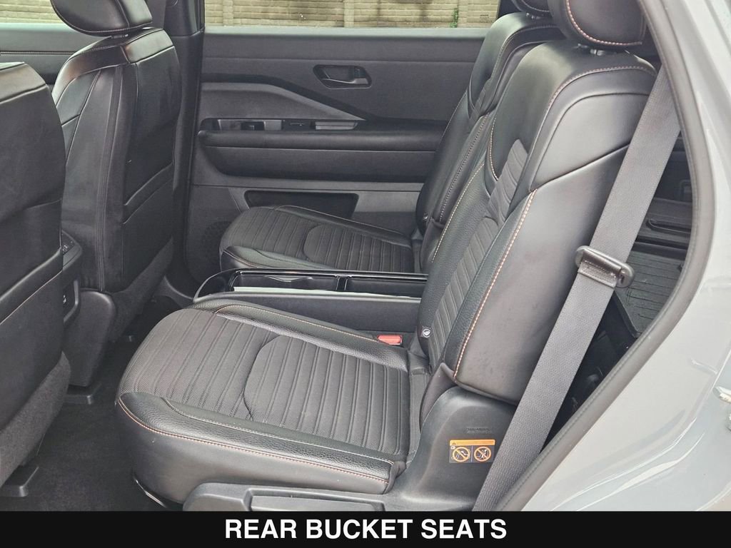 Used 2024 Nissan Pathfinder Rock Creek AWD/4WD image 17