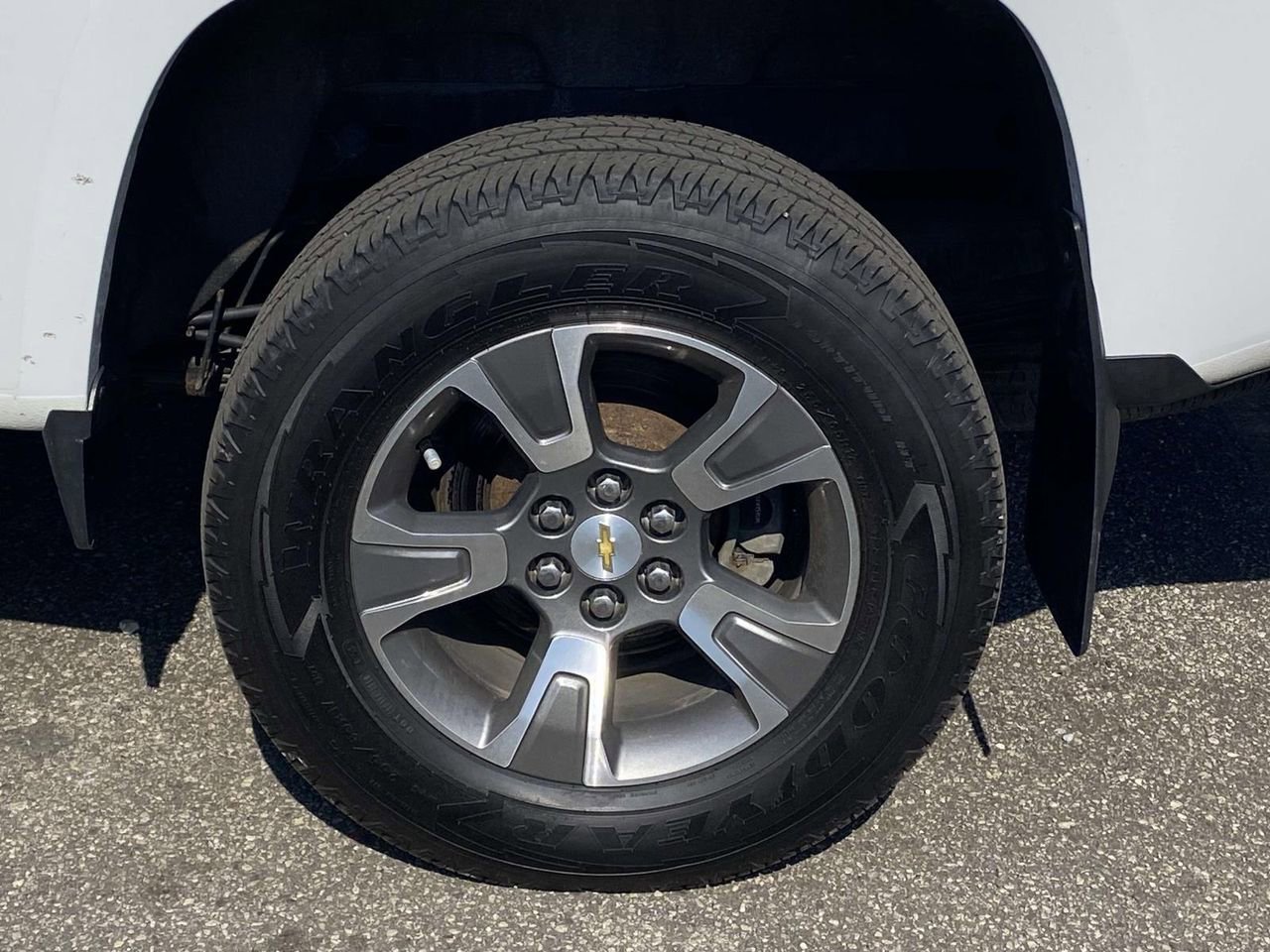 Used 2019 Chevrolet Colorado Z71 AWD/4WD image 8