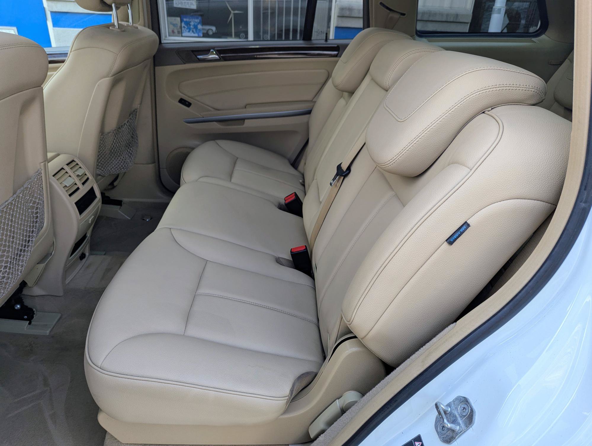 Used 2011 Mercedes-Benz GL 450 4MATIC image 6