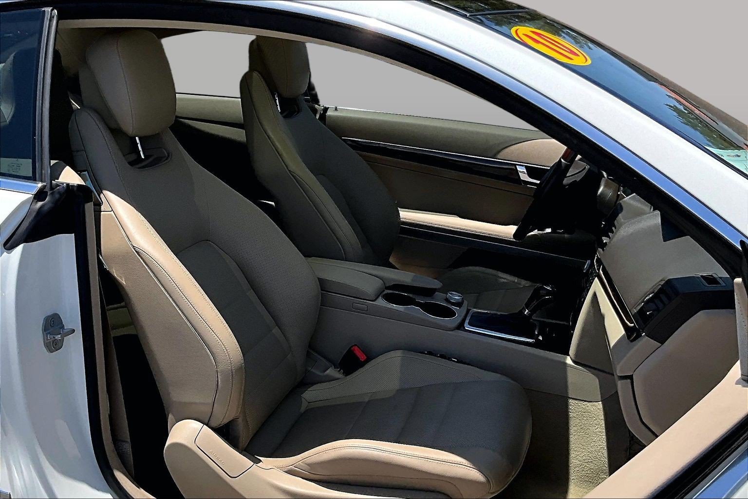 Used 2010 Mercedes-Benz E 550 Coupe w/ Premium 2 Pkg image 7