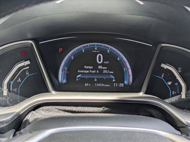 Used 2016 Honda Civic Touring image 4