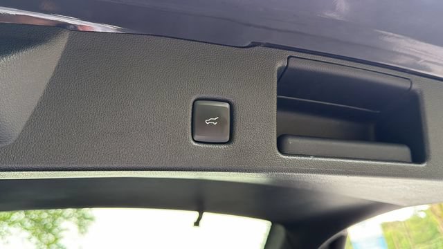 Certified 2024 Ford Escape Platinum AWD/4WD image 21