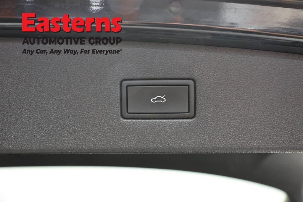 Used 2024 Volkswagen Tiguan SE R-Line AWD/4WD image 21