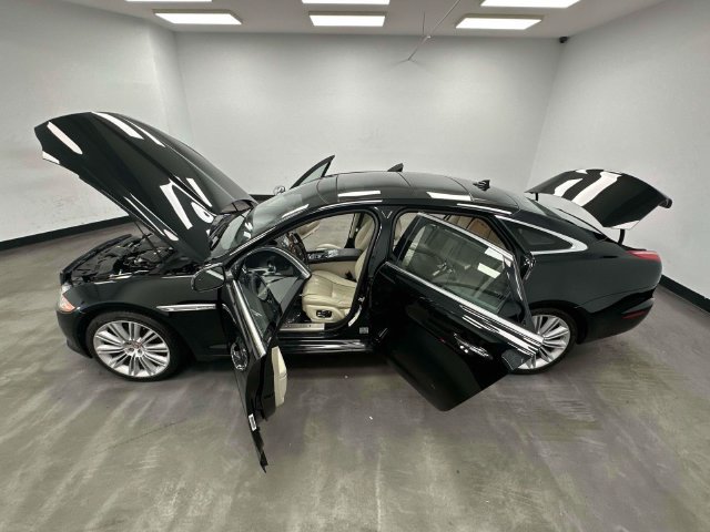 Used 2015 Jaguar XJ L Portfolio AWD/4WD image 19