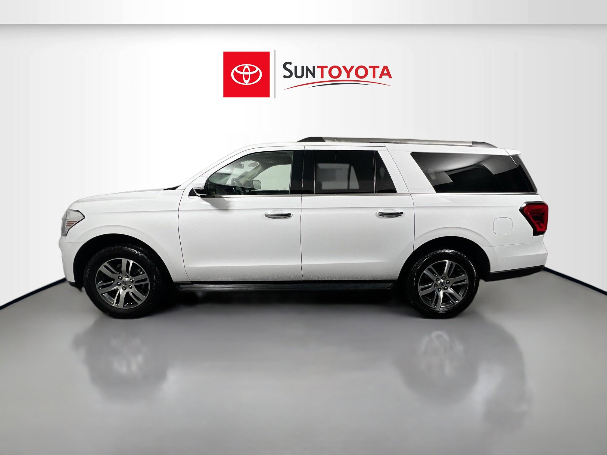 Used 2024 Ford Expedition Max Limited image 7