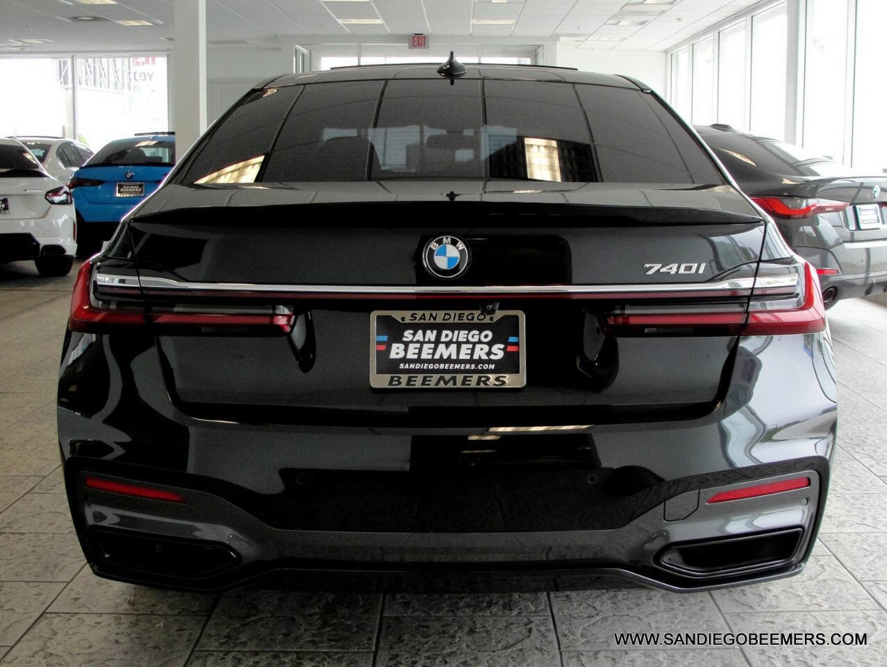 Used 2022 BMW 740i w/ M Sport Package image 56