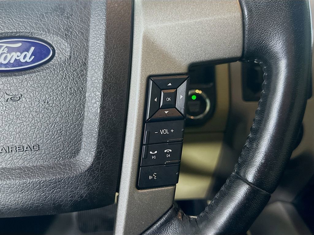 Used 2017 Ford Expedition Limited w/ Equipment Group 301A RWD image 19