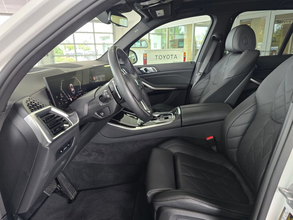 Used 2026 BMW X5 xDrive40i AWD/4WD image 22