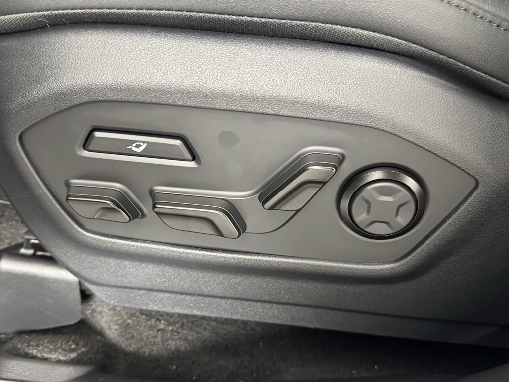 Used 2025 Hyundai Santa Fe Calligraphy image 19