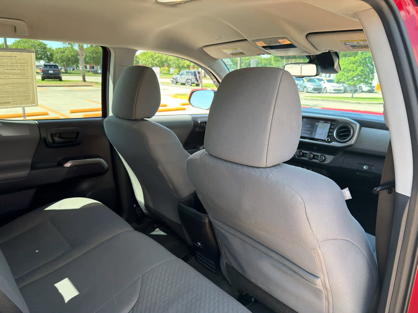 Used 2020 Toyota Tacoma SR5 RWD image 36