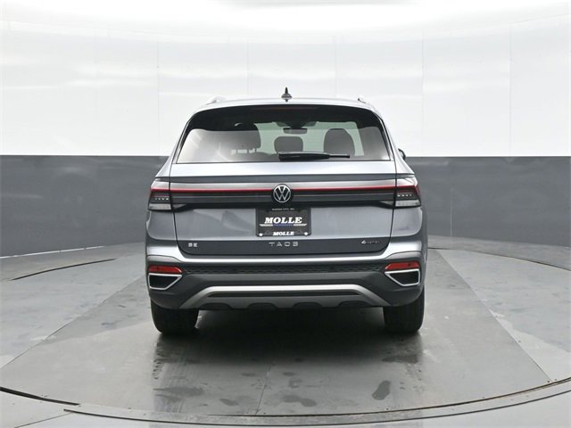 Certified 2025 Volkswagen Taos SE image 6