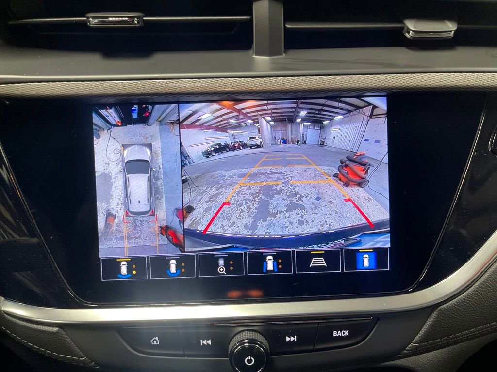 Certified 2021 Buick Encore GX Essence w/ Advanced Technology Package image 21