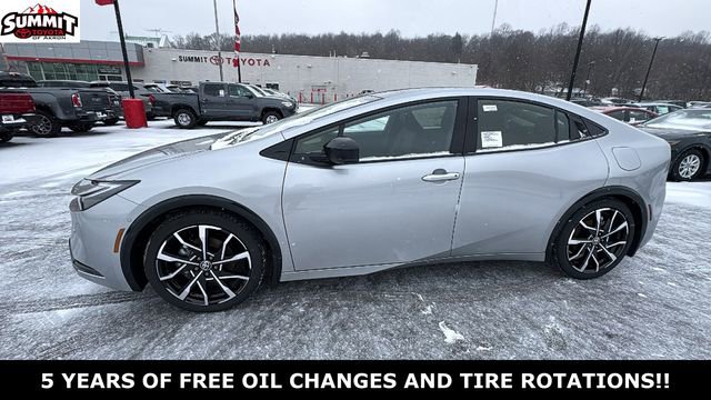 New 2026 Toyota Prius Plug-In Hybrid image 2