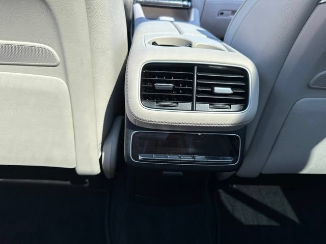 Used 2025 Mercedes-Benz GLS 450 4MATIC image 27