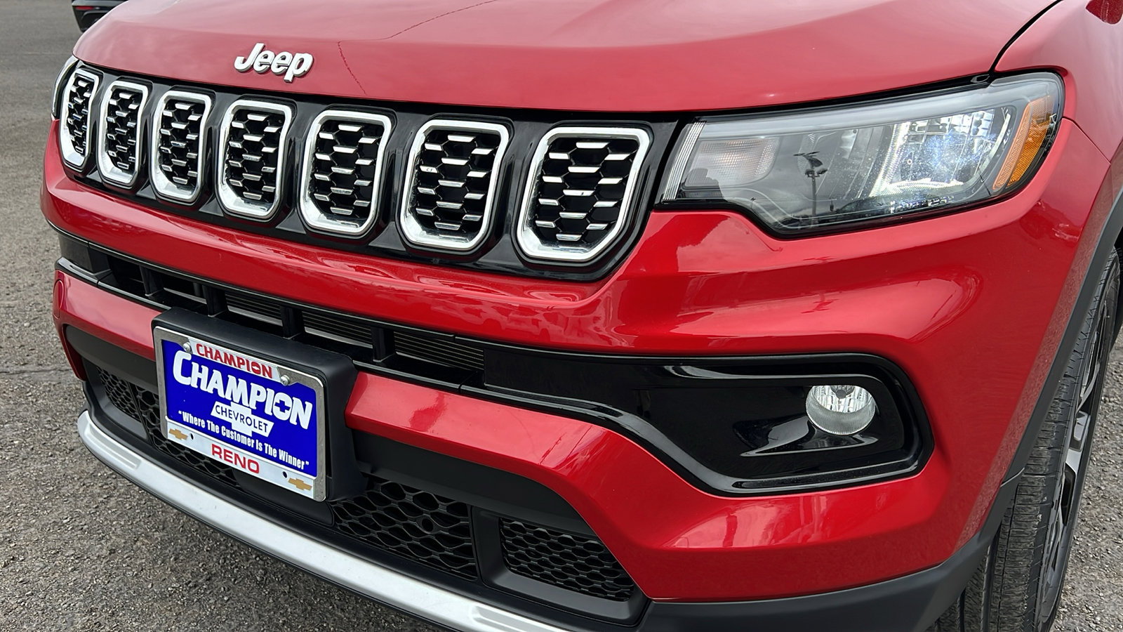 Used 2025 Jeep Compass Limited AWD/4WD image 9