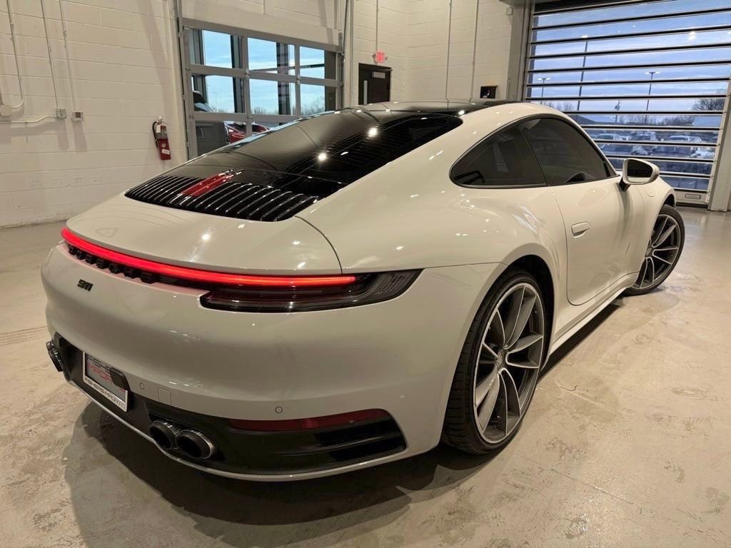 Used 2021 Porsche 911 Carrera image 4