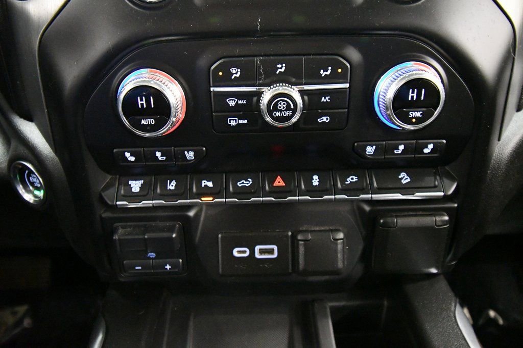 Used 2020 GMC Sierra 3500 Denali w/ Denali Ultimate Package image 24