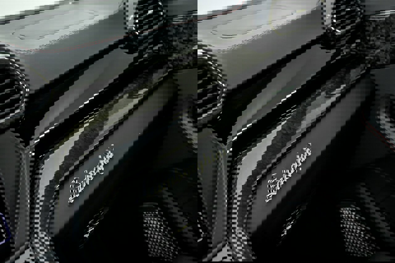 Used 2019 Lamborghini Urus image 44