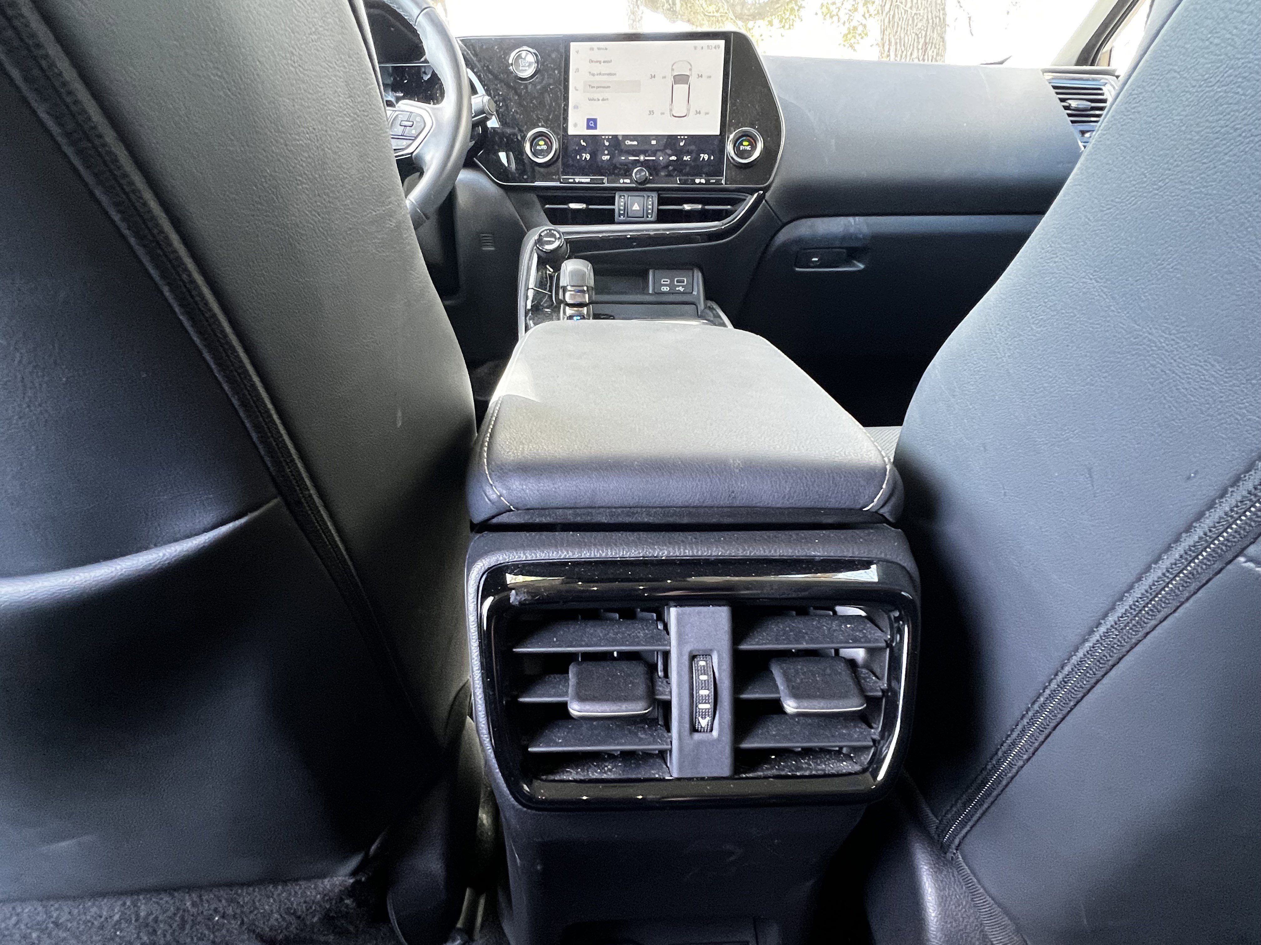 Used 2024 Lexus NX 250 FWD w/ Towing Package (2000 Lbs) image 37