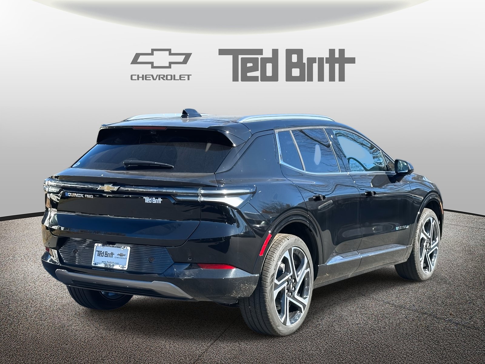New 2026 Chevrolet Equinox EV LT w/ Convenience Package II AWD/4WD image 4