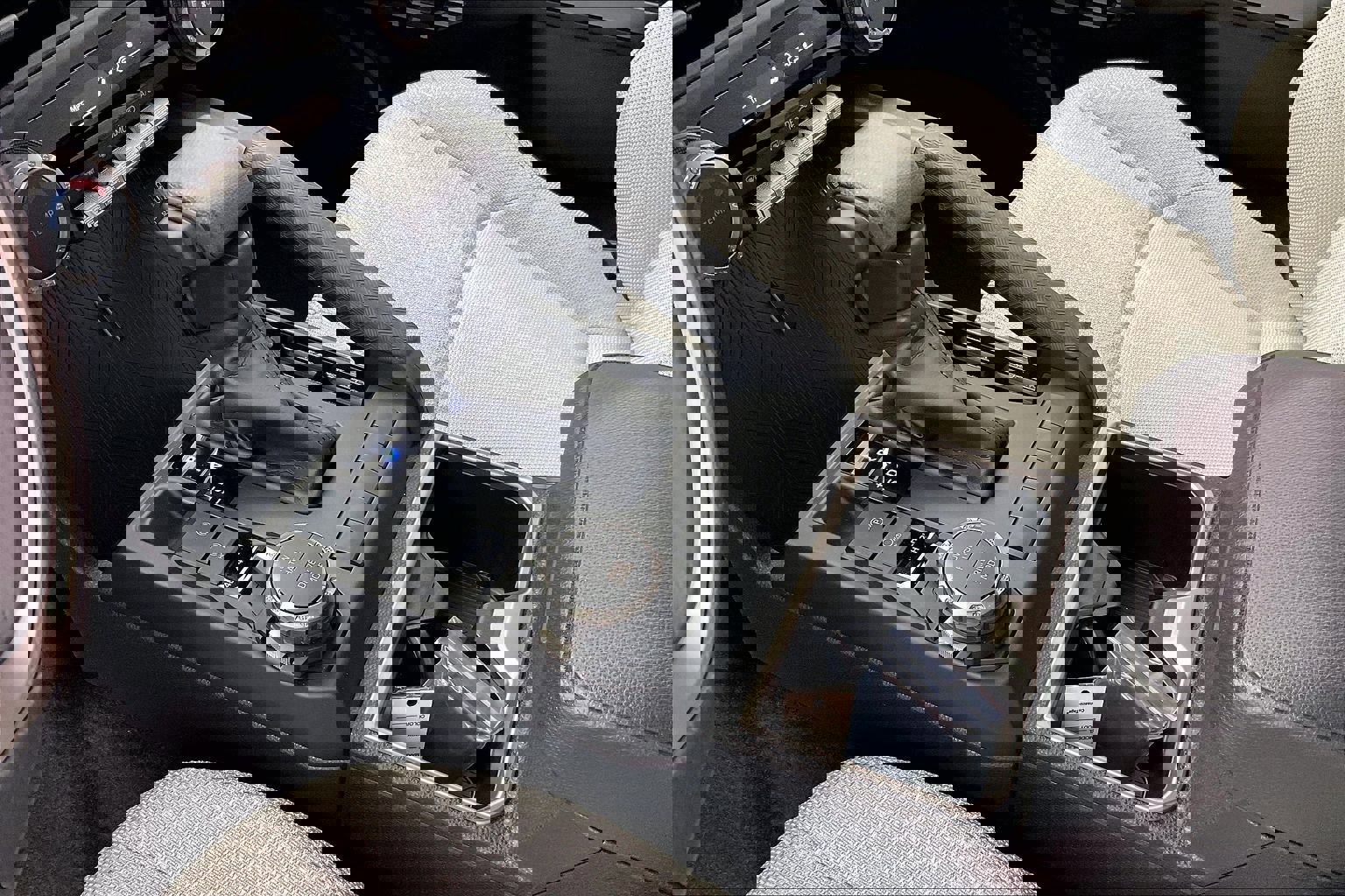 New 2025 Toyota 4Runner SR5 image 8