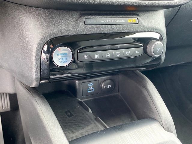 Used 2023 Ford Escape Platinum image 14