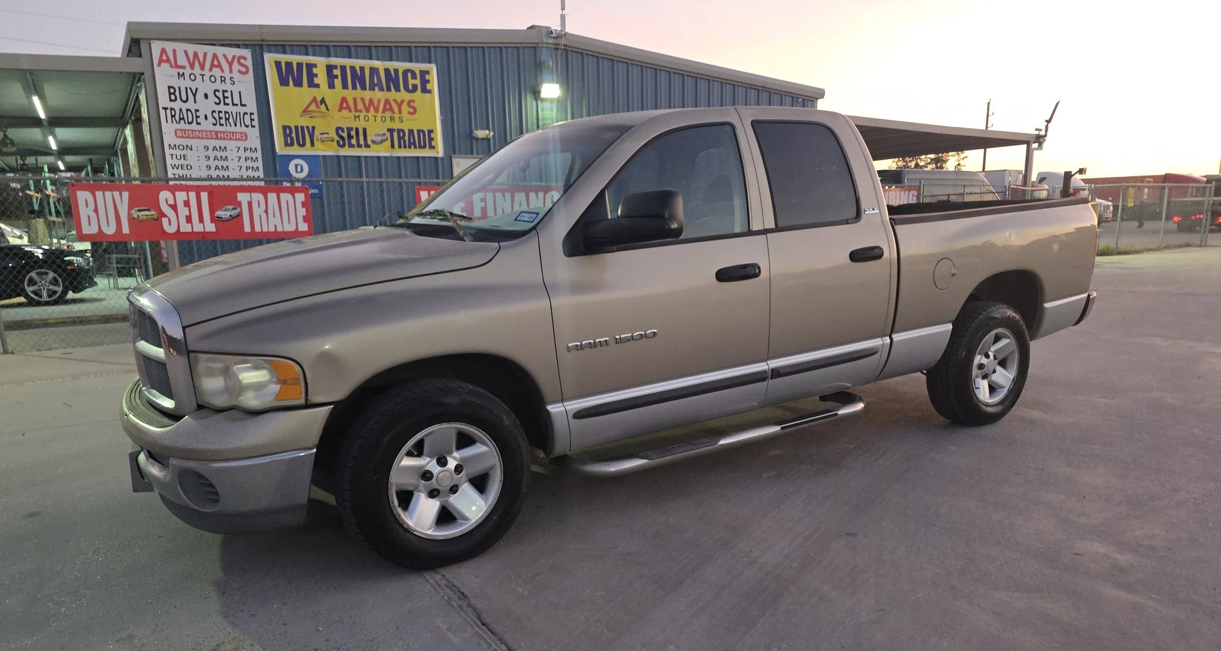 Used 2002 Dodge Ram 1500 Truck 2WD Quad Cab image 1