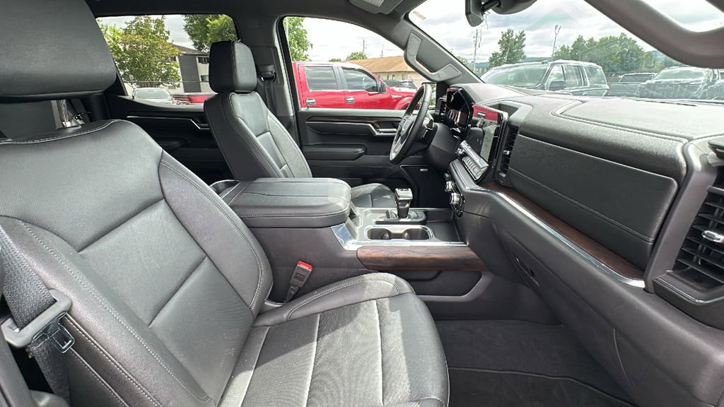Used 2024 GMC Sierra 1500 SLT w/ SLT Premium Package AWD/4WD image 15