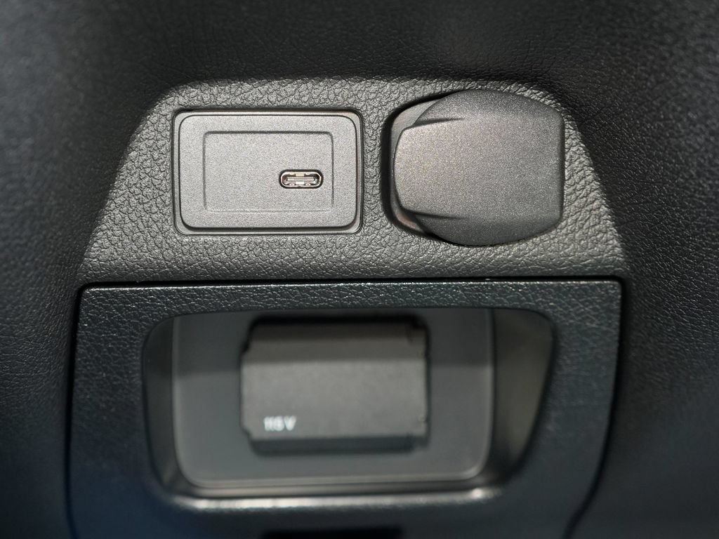 New 2026 Mercedes-Benz Sprinter 2500 image 18